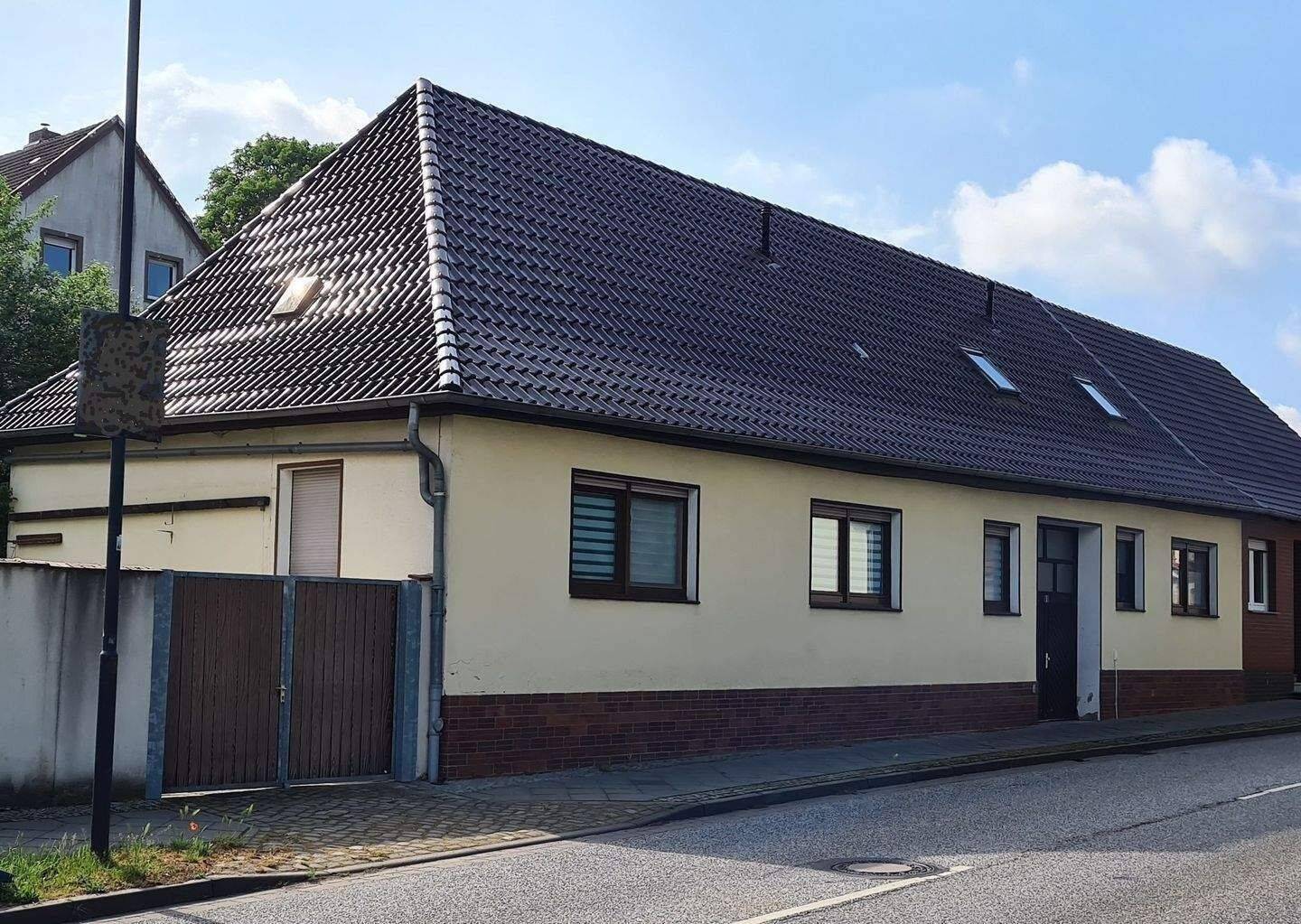 Doppelwohnhaus (2 WE) in der Stadt Klötze / Altmark zu verkaufen, 38486 Klötze