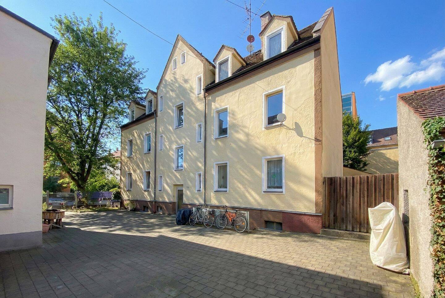 Vermietet & Sanierungsbedarf: 2,5-Zimmer Wohnung/en einzeln oder im Paket am Hettenbach!, 86154 Augsburg (Oberhausen)