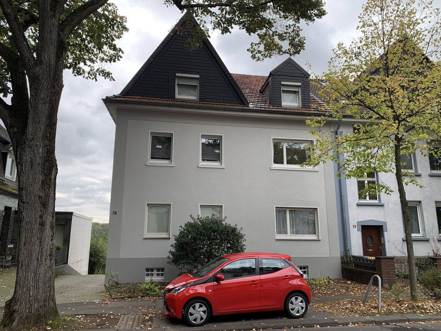 Elberfeld Hainstrasse Katernberg Schöne modernisierte Dachgeschosswohnung, 42109 Wuppertal (Elberfeld)