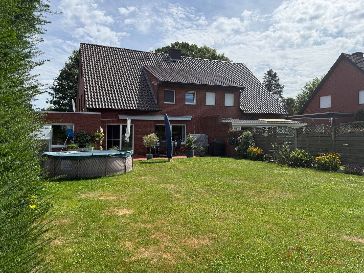 IMMOBILIEN GUMNIOR präsentiert: attraktive Doppelhaushälfte in begehrter Wohnlage von Rheine-Mesum, 48432 Rheine