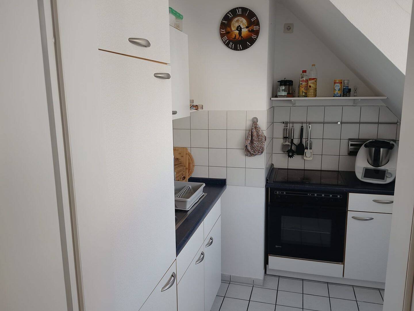 Sonnige 55 qm Wohnung in Ichenhausen, Südbalkon, mit EB-Küche, 89335 Waldstetten
