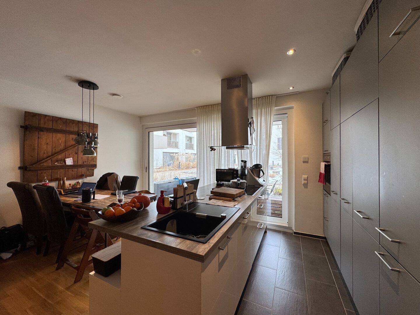 MODERNE 3-ZIMMER-WOHNUNG MIT EBK, 87435 Kempten (Allgäu) (Adelharz Eich Kempten Rothkreuz Steufzgen)