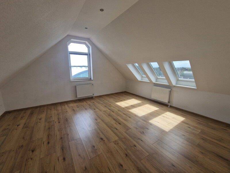 Wunderschöne 1-Zimmer im Dachgeschoss! – Ab sofort anmietbar!, 31319 Sehnde