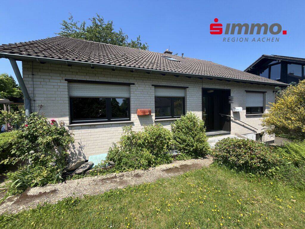 Freistehendes Einfamilienhaus mit Garage und großem Potenzial in ruhiger Lage von Lammersdorf, 52152 Simmerath
