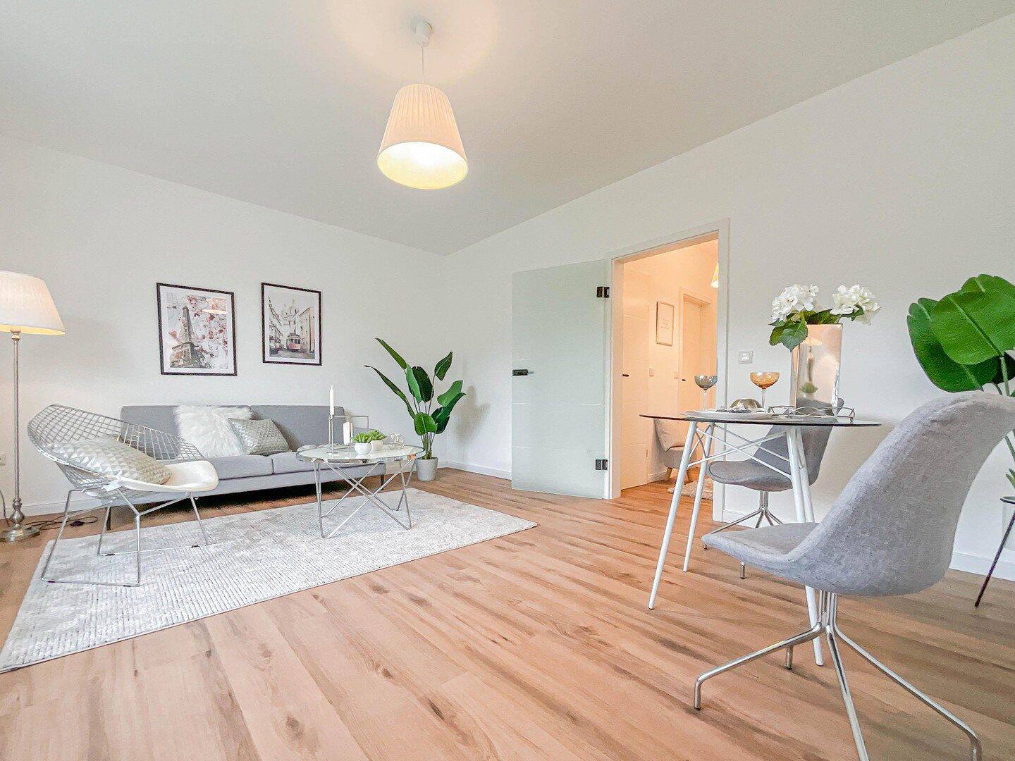 Moderne & frisch renovierte 2-Zimmer Wohnung mit Balkon & Stellplatz in Hamburg-Schnelsen, 22457 Hamburg (Eimsbüttel Eidelstedt Niendorf Schnelsen)