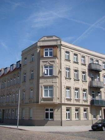 Wohnen in Alte Neustadt, 3-Raum Wohnung mit Balkon zum Wohlfühlen. – Magdeburg – Bild 1 von 3