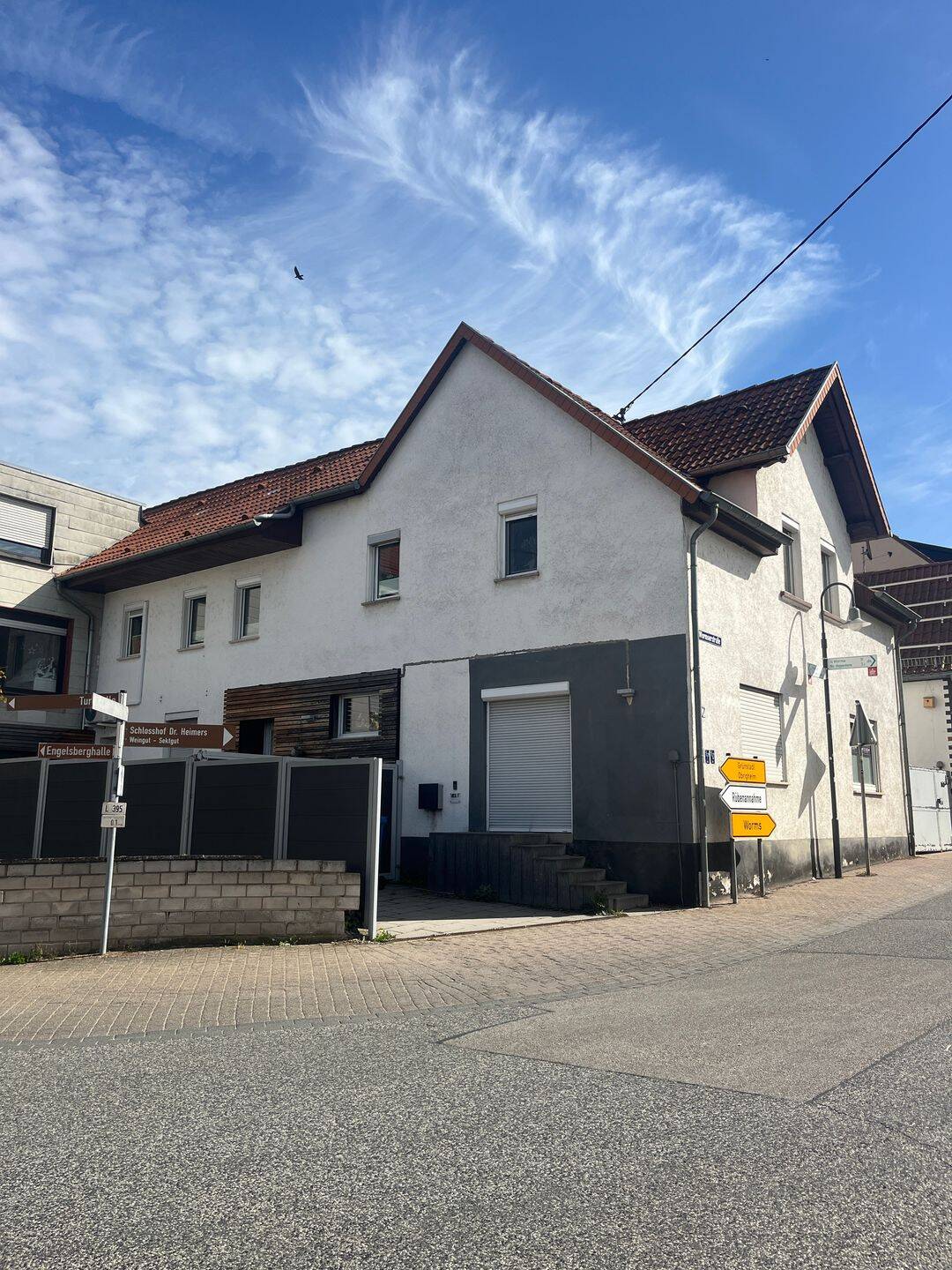 Charmantes Dorfhaus mit modernisierten Ausstattungsmerkmalen und vielseitigen Nutzungsmöglichkeiten, 67591 Offstein