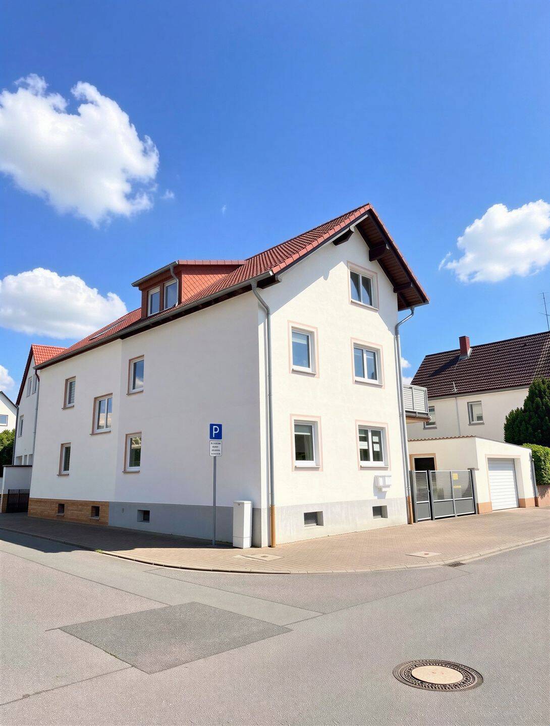 Charmantes Zweifamilienhaus mit vielfältigen Nutzungsmöglichkeiten in zentraler Lage von Rüsselsheim, 65428 Rüsselsheim am Main