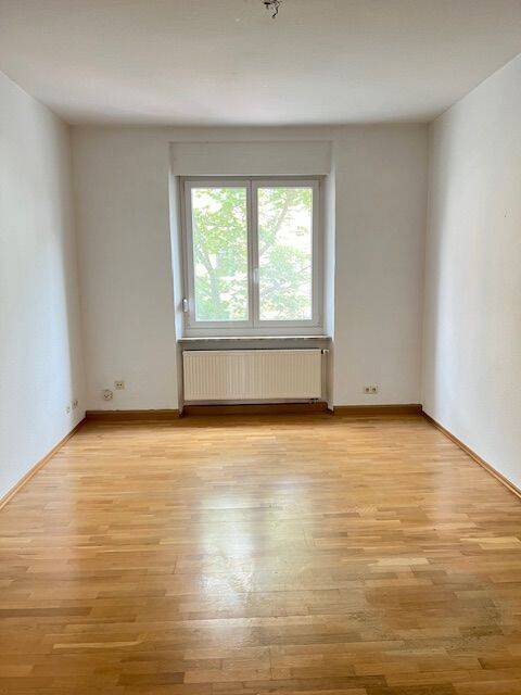 ruhige 3 Zimmer Wohnung mit Balkon, 90459 Nürnberg