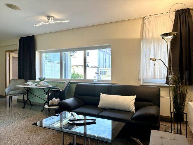 Möbliertes Apartment im Norden von Leipzig – gute Anbindung zu A14 und BMW / Porsche / Flughafe, 4357 Leipzig (Mockau-Nord Mockau-Süd Schönefeld-Abtnaundorf)