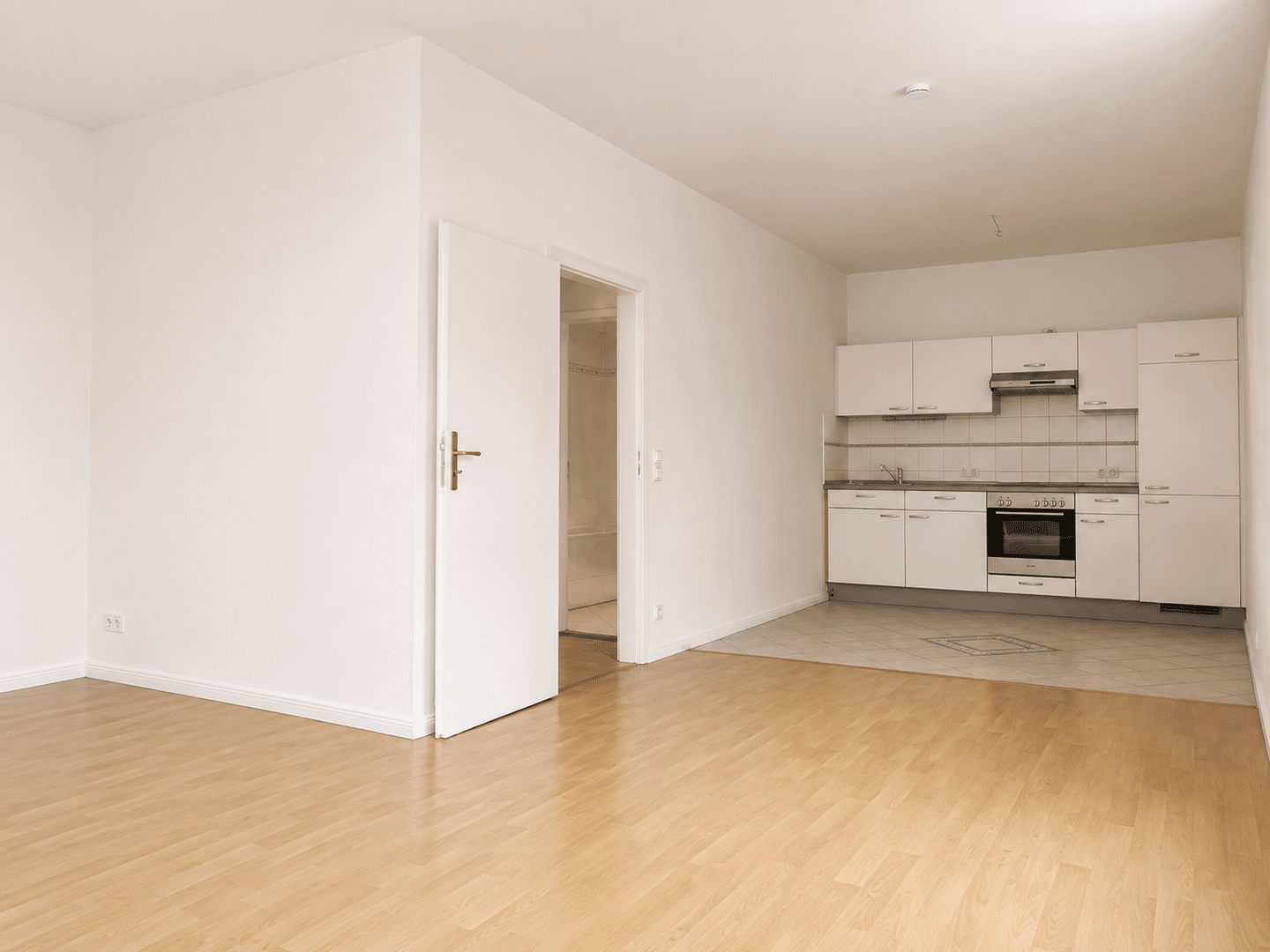 Bezugsfreie 3-Zimmer-Wohnung im ruhigen Gartenhaus in Berlin-Friedrichshain, 10249 Berlin (Friedrichshain-Kreuzberg Friedrichshain Prenzlauer Berg)