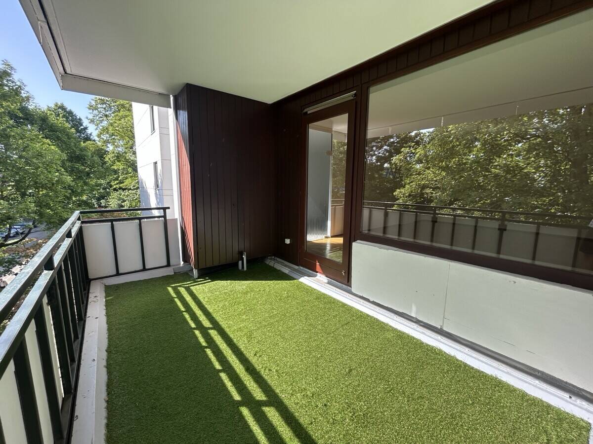 Balkonwohnung mit Aufzug und Tiefgarage – 500 m zur U1, 22041 Hamburg (Wandsbek Marienthal Tonndorf)