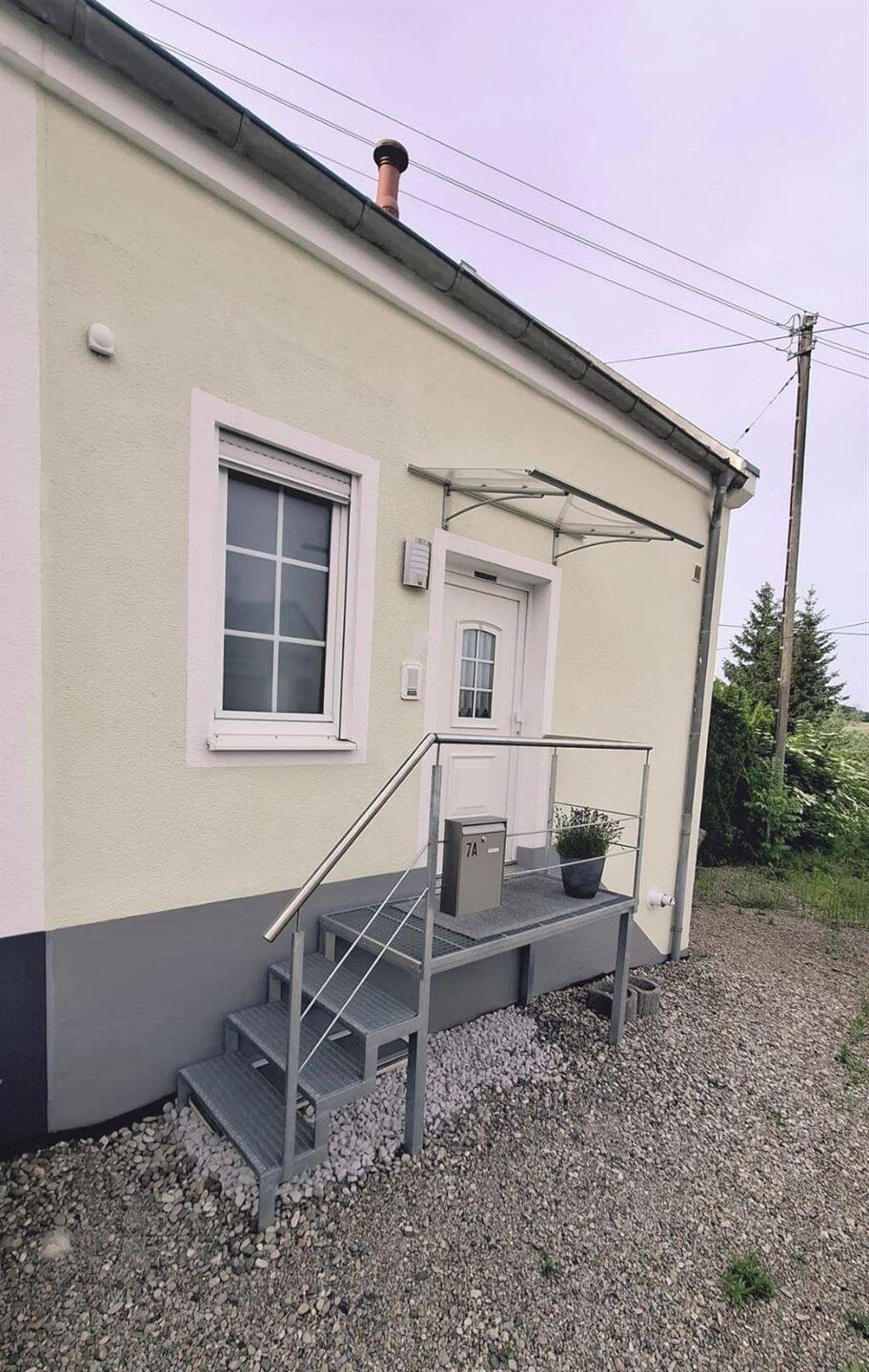 Modernisierte Doppelhaushälfte mit Terrasse in Kissendorf, 89346 Bibertal