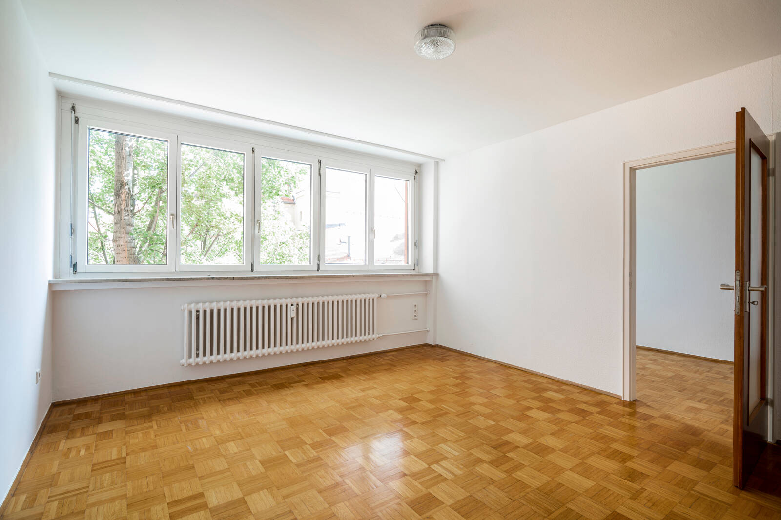 Ruhige 1,5 Zimmer-Wohnung mit Einbauküche in der Jakobervorstadt, 86152 Augsburg (Innenstadt)