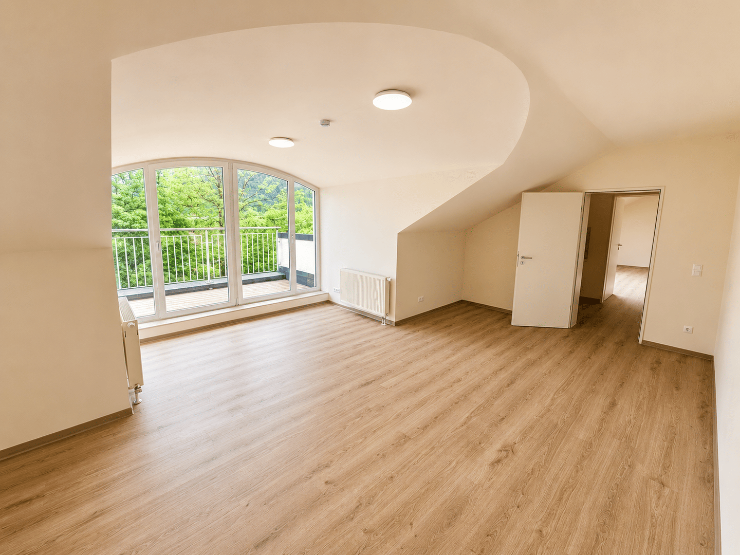Barrierefreies 2-Zi. Dachgeschoss Apartment mit Service & Gemeinschaft | Inzell, 83334 Inzell