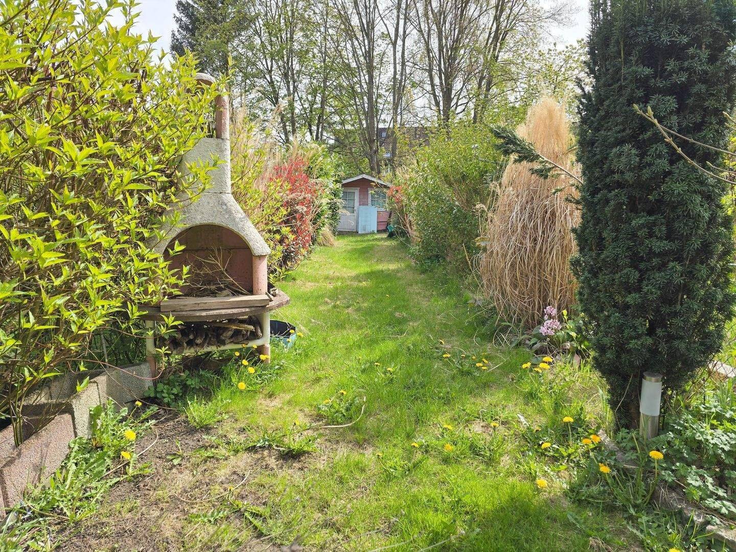 Dies könnte Ihr Garten sein… 2-Zimmer Wohnung mit Reihenhauscharakter, 24147 Kiel (Elmschenhagen-Nord)