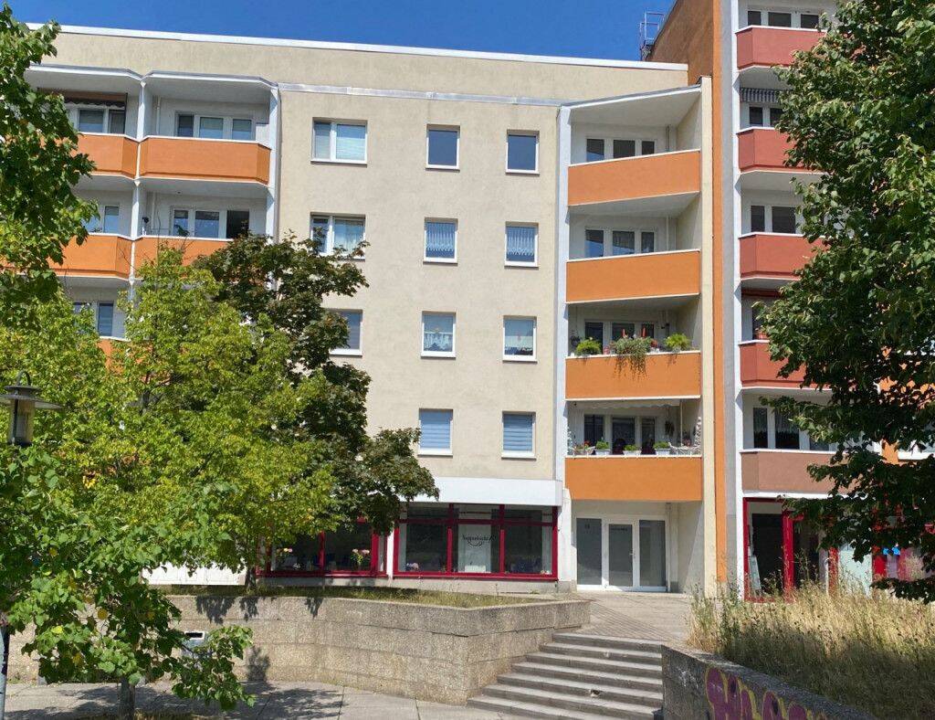 Geräumige 3-Raum-Wohnung mit Balkon, 6132 Halle (Saale) (Ammendorf-Beesen Planena Radewell-Osendorf Silberhöhe)