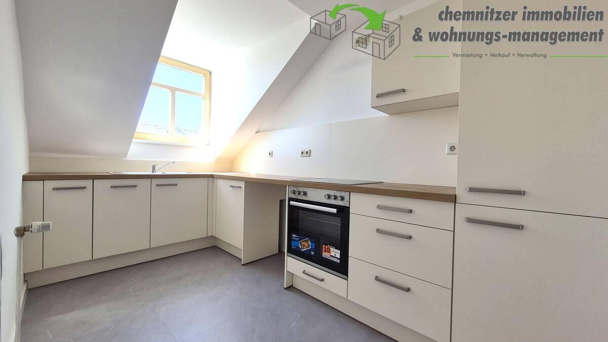 frisch renovierte 2-Raum-Wohnung mit neuer Einbauküche – Chemnitz – Bild 1 von 3