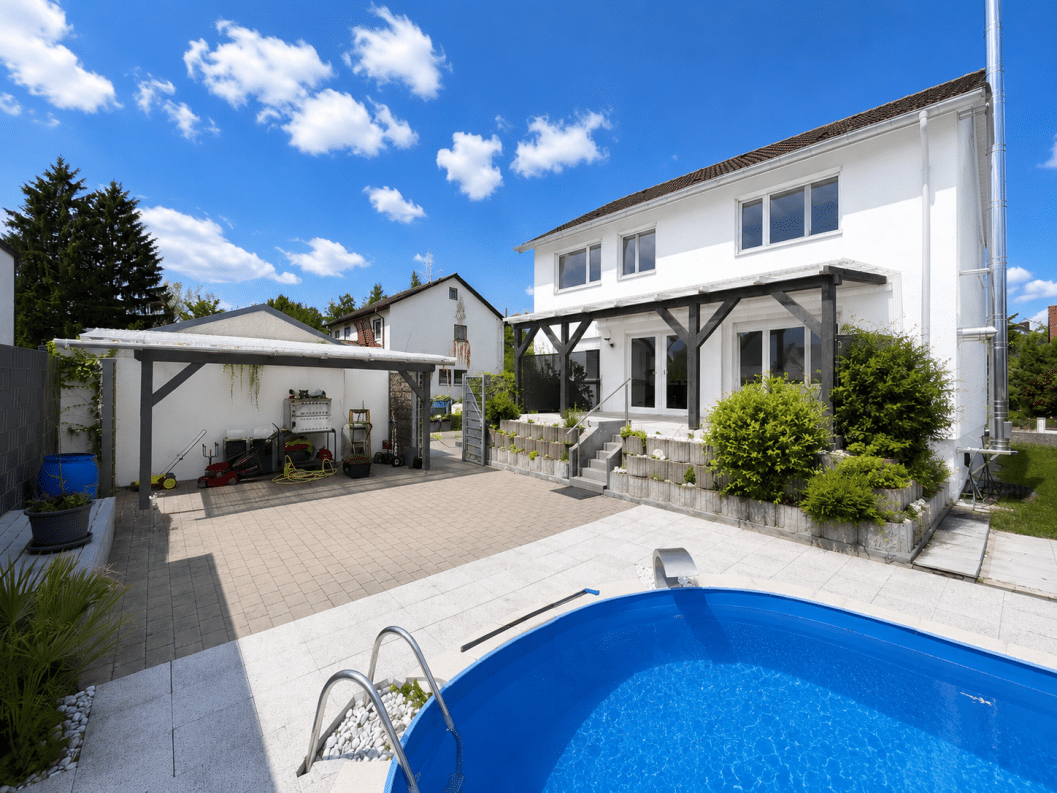 Familienfreundliches Einfamilienhaus Haus mit viel Platz, Sauna, Swimmingpool und Ruhe!, 77694 Kehl