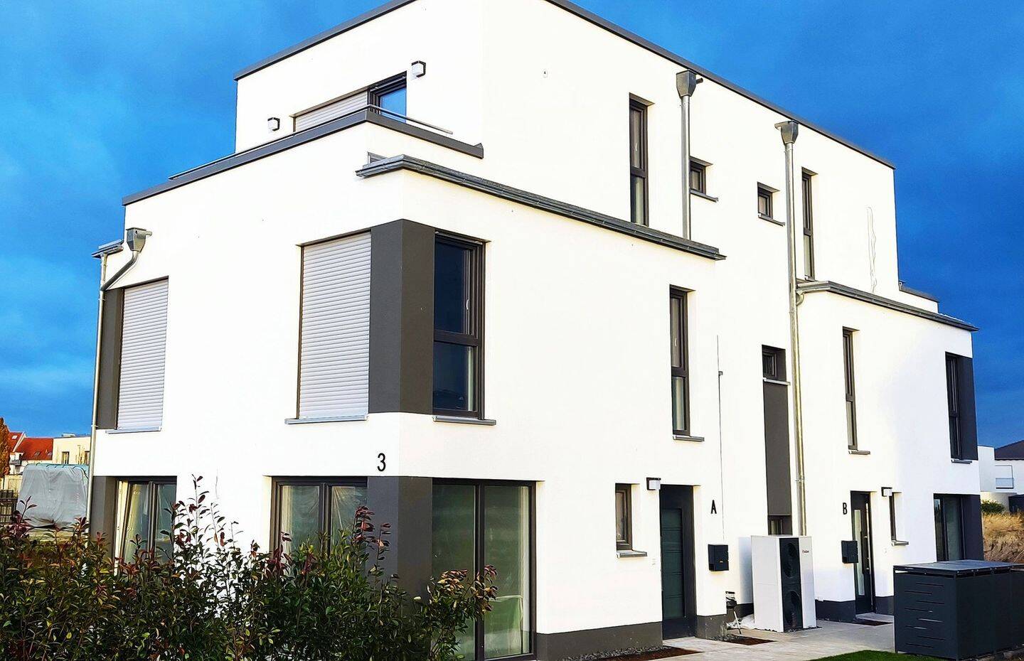 Exklusive Wohnlage – Neubau DHH in Hochheim – Don’t miss out this stunning opportunity, 65239 Hochheim am Main