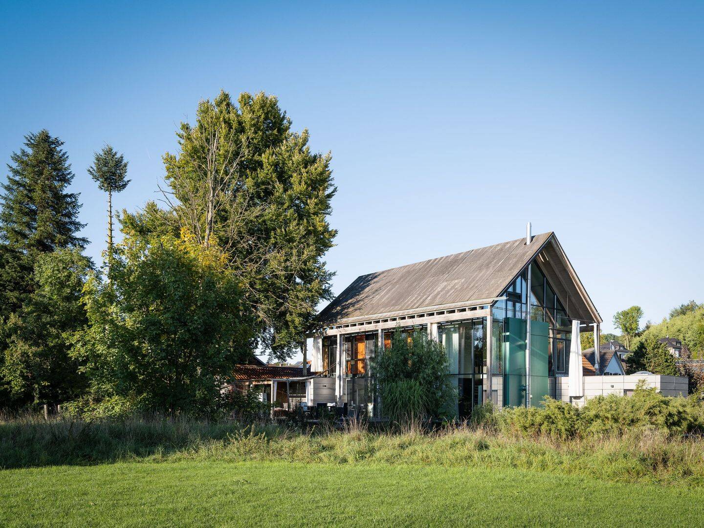 Architektur trifft Exzellenz – Ihre Design-Villa der Extraklasse, 84424 Isen