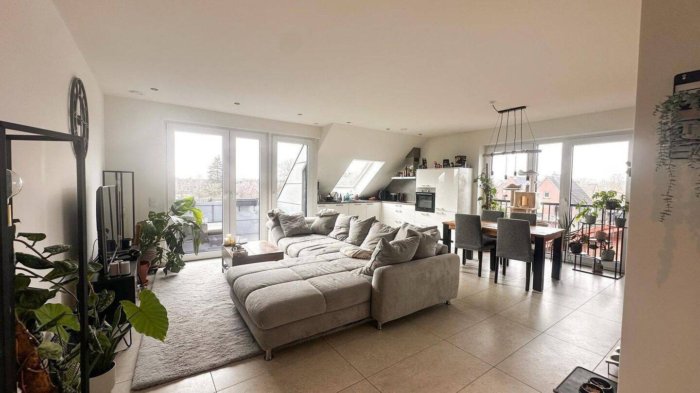 Exklusive 4-Zimmer-Wohnung mit großem Balkon, 48599 Gronau (Westf.)