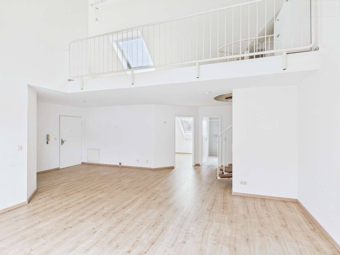 Wohnen mit Charakter: 2-Zimmer-Maisonette mit Galerie, Balkon & 2 Bädern, 67069 Ludwigshafen am Rhein (Edigheim Oppau Pfingstweide)