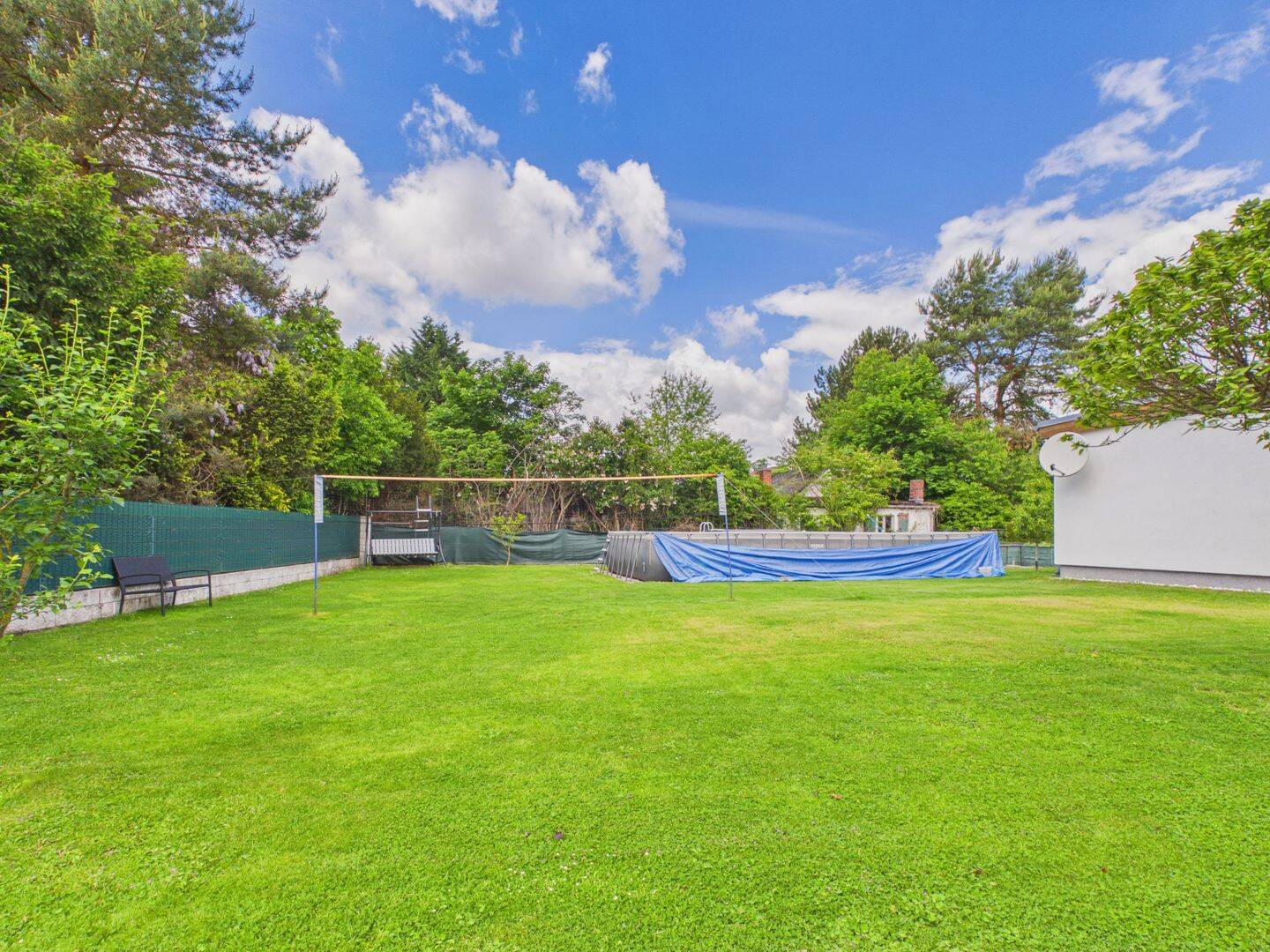 Idyllischer Bungalow in Berlin mit traumhaftem Garten – für Familien und Paare