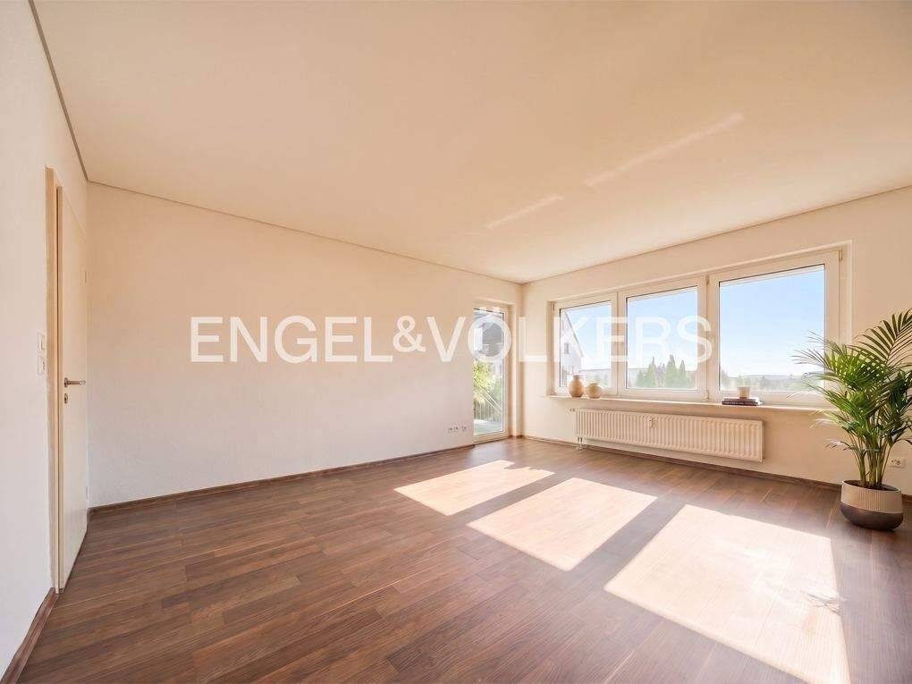 Charmante 4-Zimmer-Wohnung mit Balkon, Garten & Stellplätzen in ruhiger Lage, 91077 Dormitz