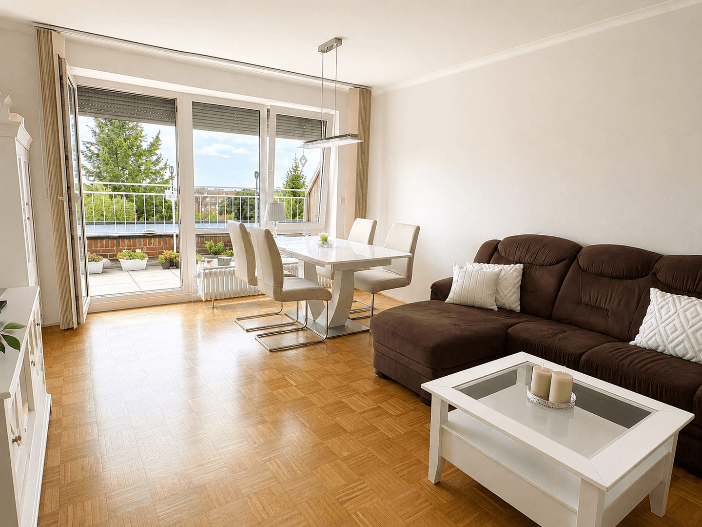 Vermietete Penthousewohnung mit großzügigem Südbalkon in zentraler Lage von Geesthacht, 21502 Geesthacht