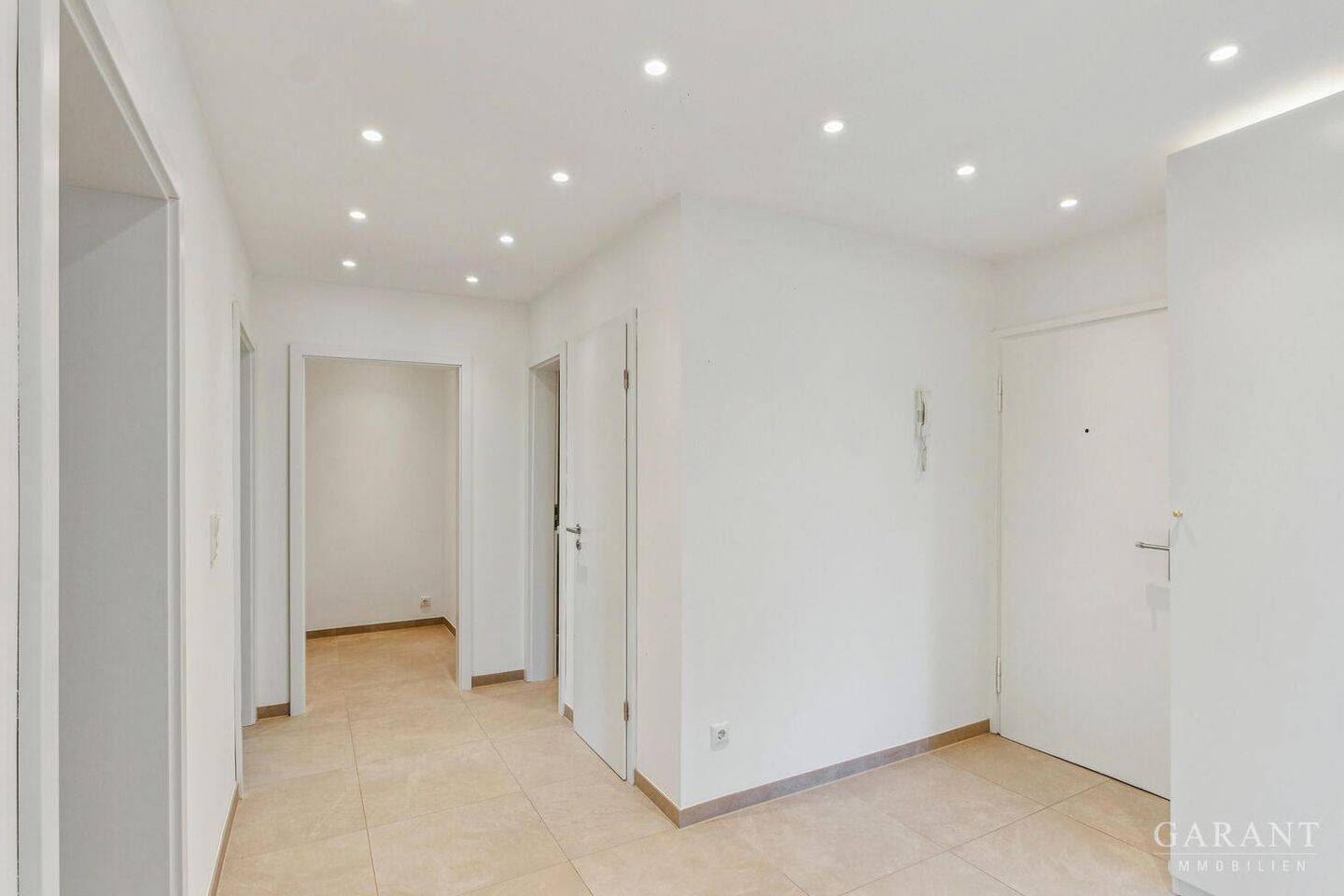 Bezugsfreie 3 Zimmer-Wohnung mit funktionalem Grundriss, 80995 München (Allach-Untermenzing Feldmoching-Hasenbergl Moosach)