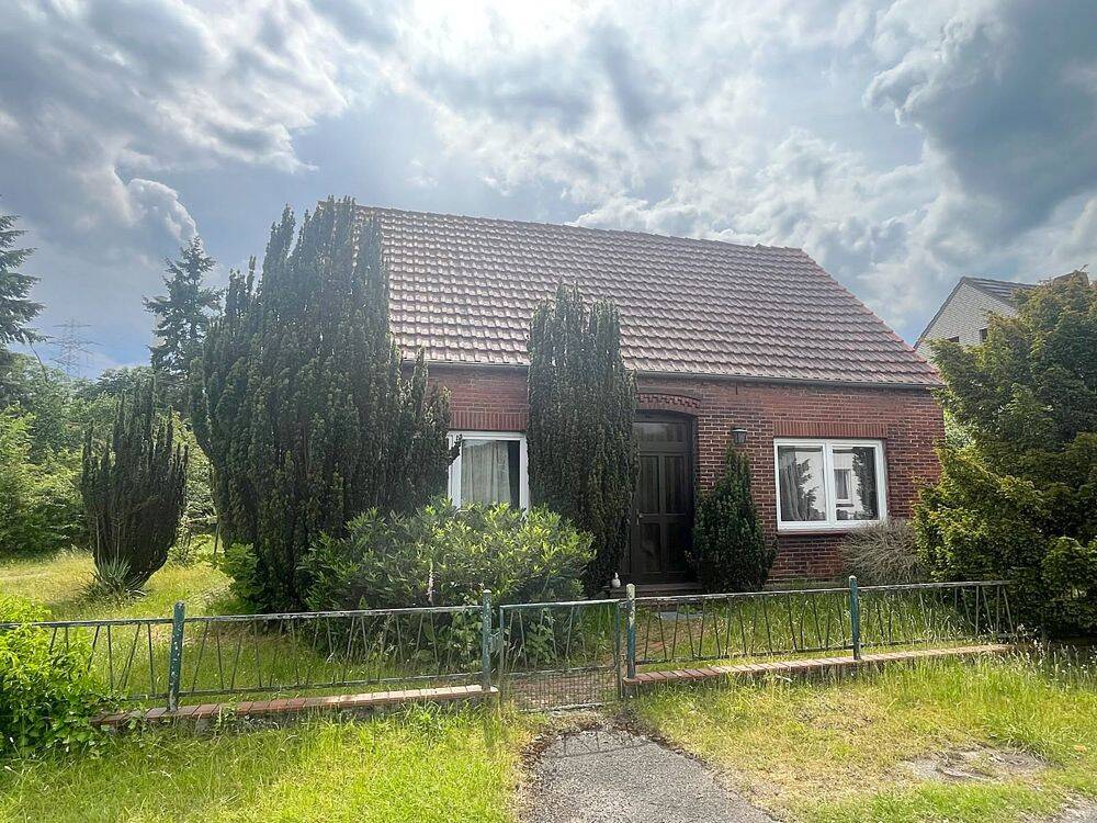 Einfamilienhaus mit großem Grundstück, Bremen Nord, 28777 Bremen (Blumenthal Farge Lüssum-Bockhorn Rekum Rönnebeck)