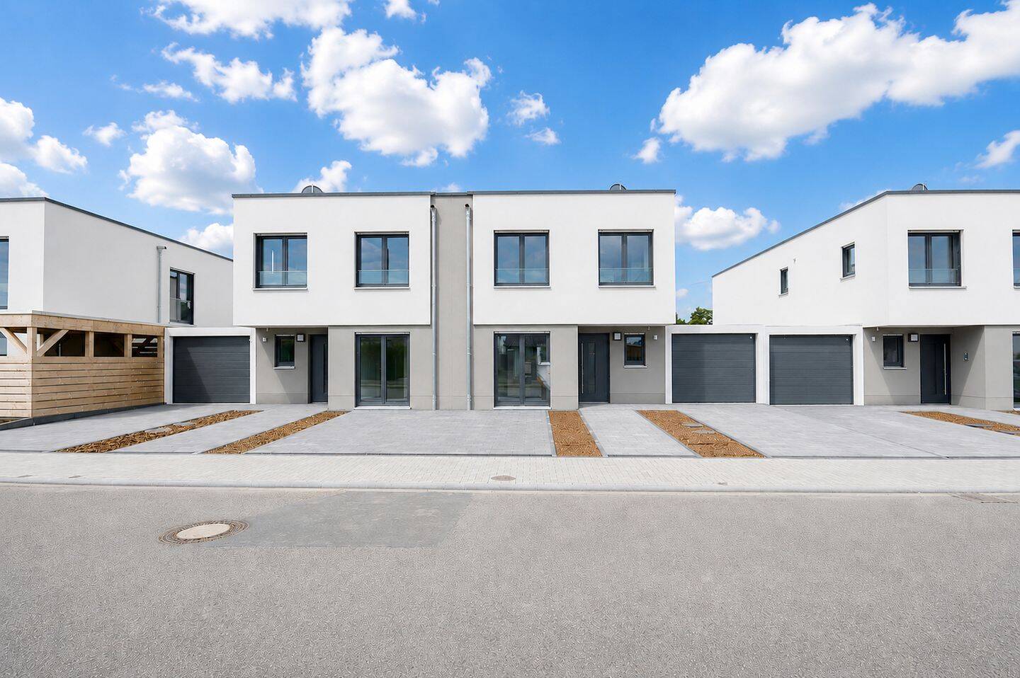 Neuwertig! Energieeffiziente 143m² Doppelhaushälfte mit Garten, Einbauküche und Garage in Straßfeld, 53913 Swisttal