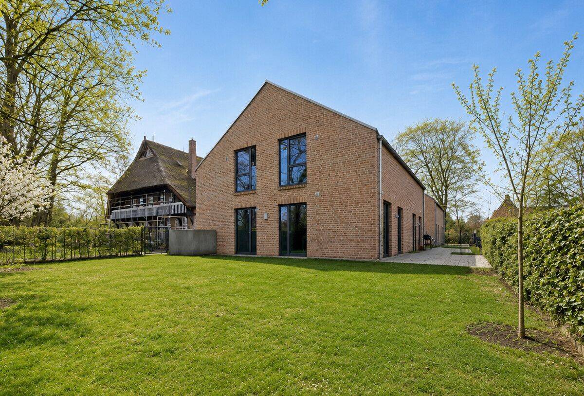 Willkommen in Bergstedt! Neubau-Doppelhaushälfte als Erstbezug in familienfreundlicher Lage, 22395 Hamburg (Wandsbek Bergstedt Poppenbüttel Sasel Wohldorf-Ohlstedt)