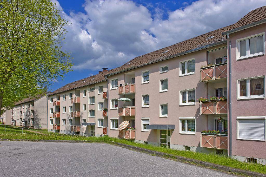 Gut geschnittene 2-Zimmer-Wohnung im Erdgeschoß mit Balkon in Lüdenscheid Buckesfeld, 58509 Lüdenscheid