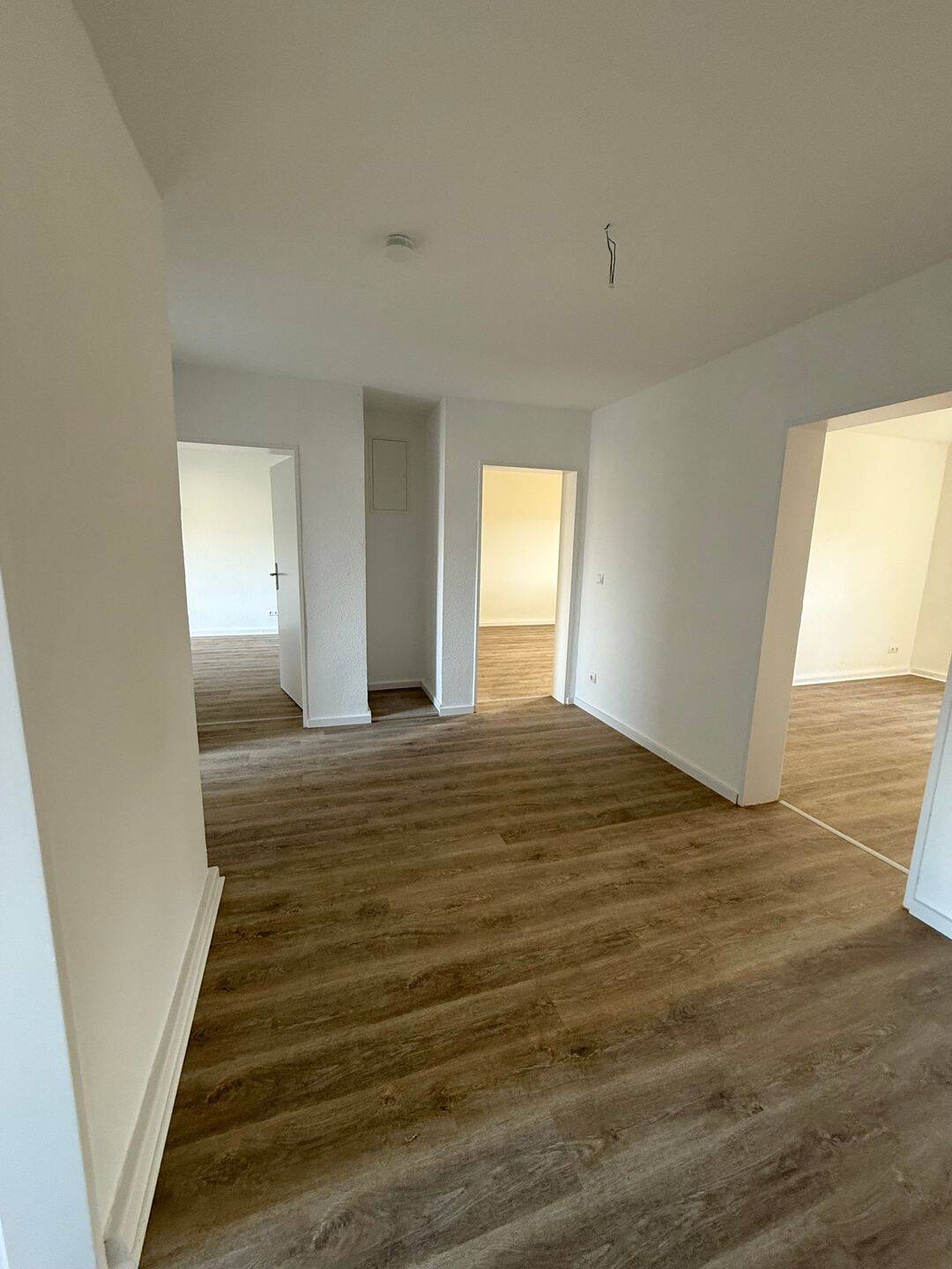 Schöne, helle Vierzimmerwohnung mit Balkon in Brühl, 50321 Brühl
