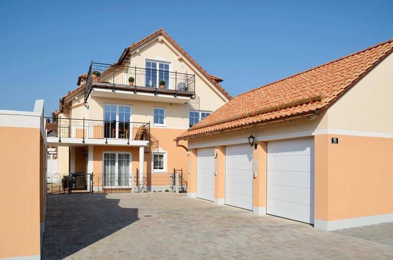 Helle moderne 3 Zimmer DG Wohnung in Olching, 82140 Olching