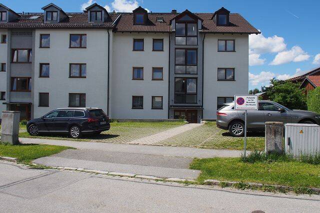 Gepflegte 2- Zimmer-ETW mit Balkon in begehrter Wohnlage der Kreisstadt Regen, Stadtteil Bürgerholz!, 94209 Regen
