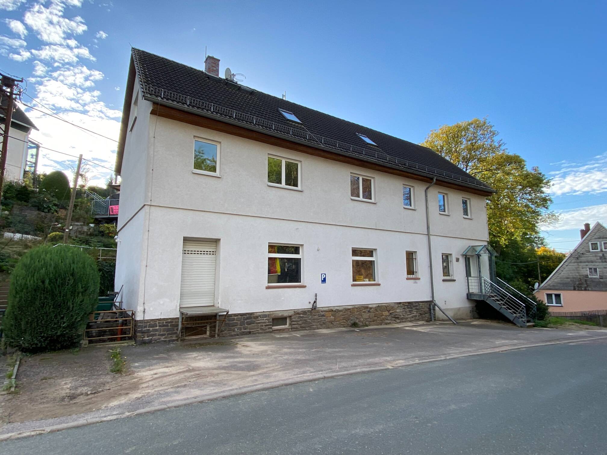 Mehrfamilienhaus mit 3 Wohnungen + 1 Gewerbe oder 1 Wohnung im EG, 9669 Frankenberg/Sa.