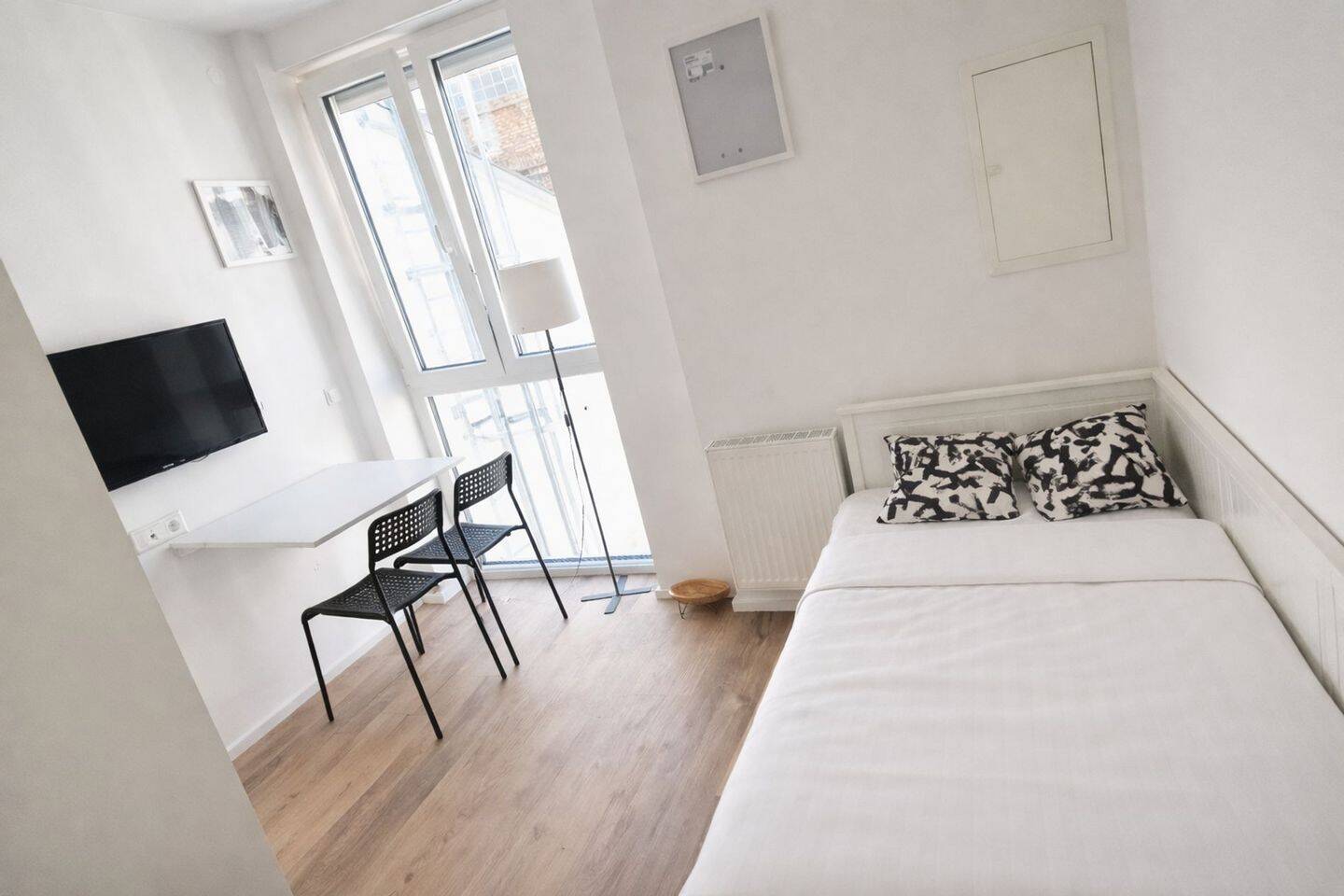 Stuttgart-Stöckach: Vollmöbliertes Studio in kulturell lebendiger Lage, 70190 Stuttgart (Mitte Ost)