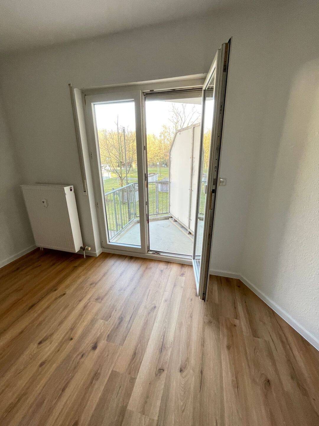 Sichern Sie sich Ihre neue Wohnung mit Balkon und Stellplatz!, 4277 Leipzig (Connewitz Marienbrunn)