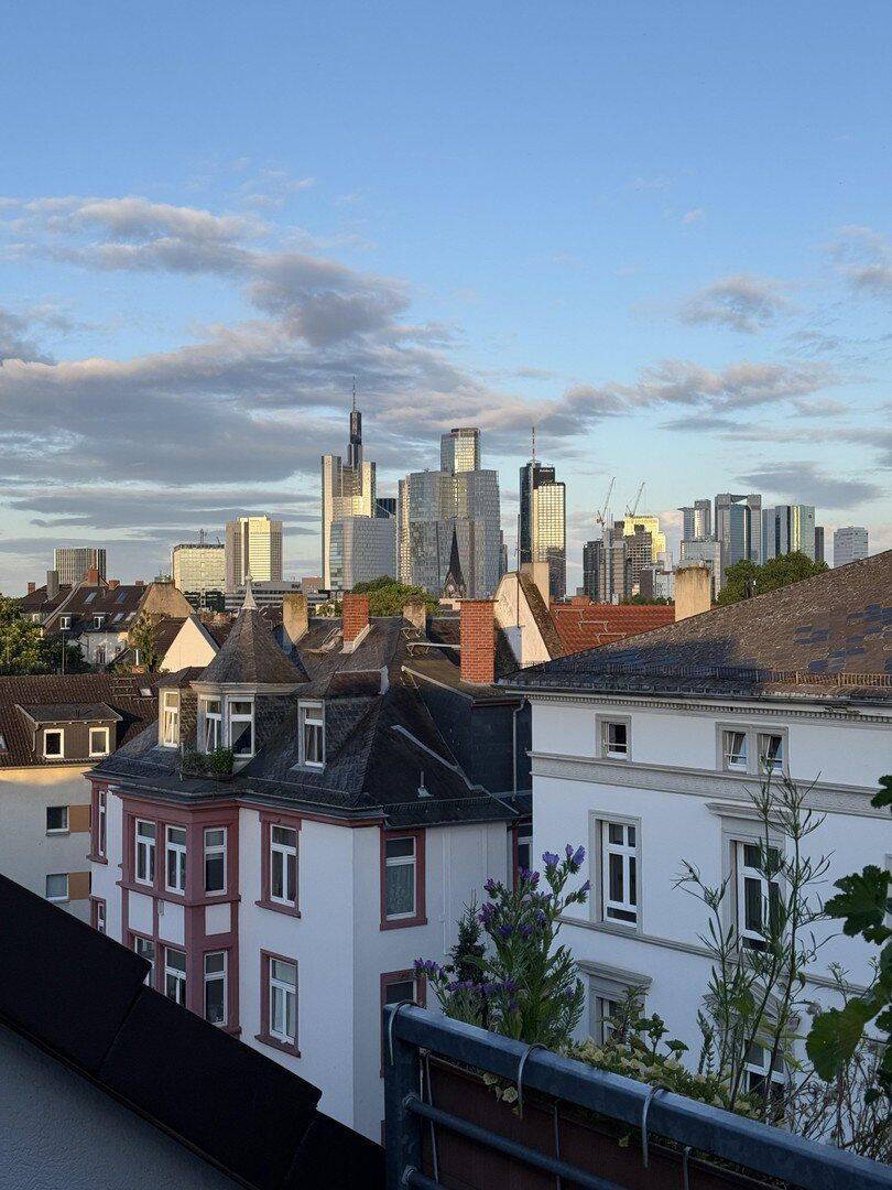Maisonette in Traumlage mit Skyline-Blick & Dachterrasse, 60316 Frankfurt am Main (Nordend-Ost Nordend-West Ostend)