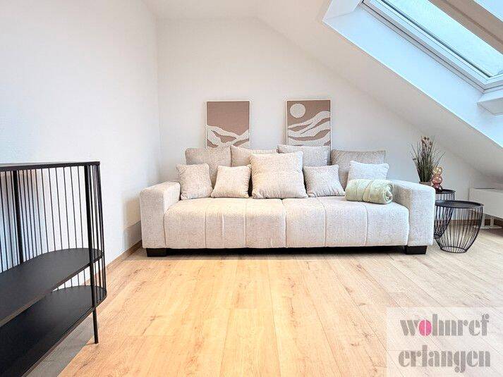 Moderne neu renovierte 2 Zimmer Wohnung in Bestlage Alterlangen