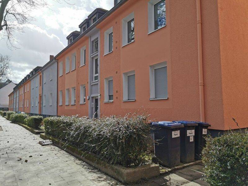 Bezugsfertige 3-Zimmer-EG.-Wohnung mit Balkon und ebenerdigem Duschbad, 47138 Duisburg (Mittelmeiderich Neumühl Obermeiderich Ruhrort Untermeiderich)