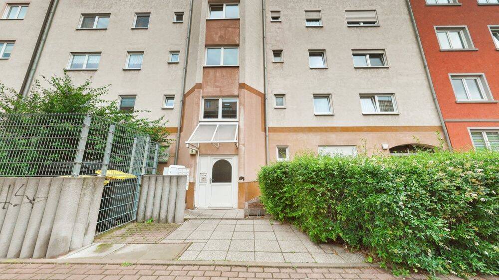 Gepflegte 2-Zimmer-Eigentumswohnung mit West-Balkon und Tiefgarage in Erfurt-Ilversgehofen, 99089 Erfurt (Altstadt Andreasvorstadt Berliner Platz Ilversgehofen Rieth)