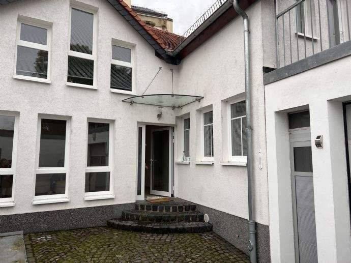 !!! KLEIN ABER FEIN – MIT SCHÖNEM INNENHOF IN DER ALTSTADT VON UNTERLIEDERBACH – PRIVATSTRAßE – KEINE PROVISION!!!, 65929 Frankfurt am Main (Höchst Schwanheim Unterliederbach)