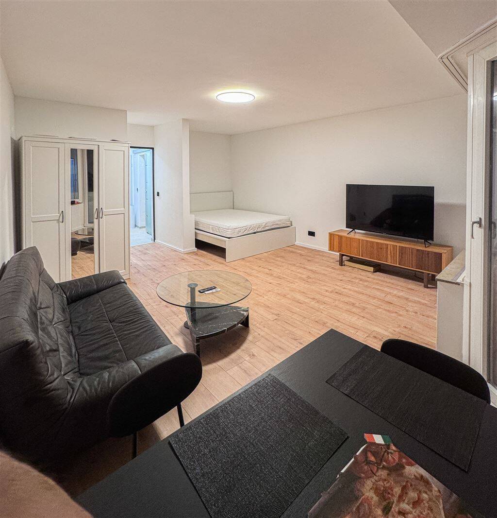 Frisch sanierte 1,5-Zimmer-Wohnung in Köln Altstadt-Nord mit Balkon – Möbliert, 50670 Köln (Innenstadt-Nord Altstadt-Nord Neustadt-Nord)