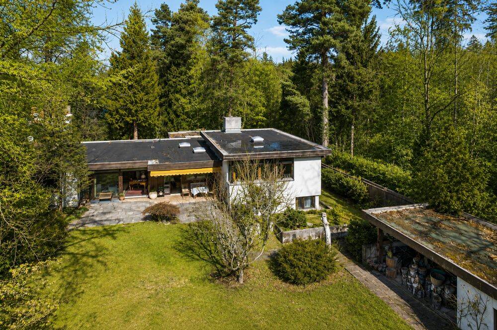 Exklusives Villengrundstück in Bestlage von Grünwald mit Privatzugang zum Grünwalder Forst, 82031 Grünwald