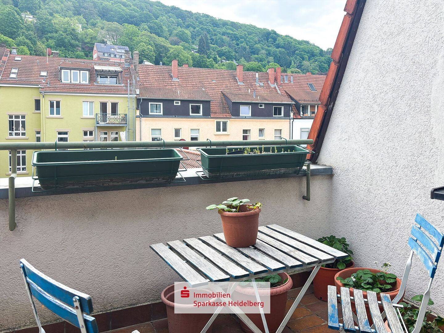 Freundliche vermietete Dachgeschosswohnung mit Loggia in HD-Weststadt, 69115 Heidelberg (Bahnstadt Bergheim Pfaffengrund Weststadt)