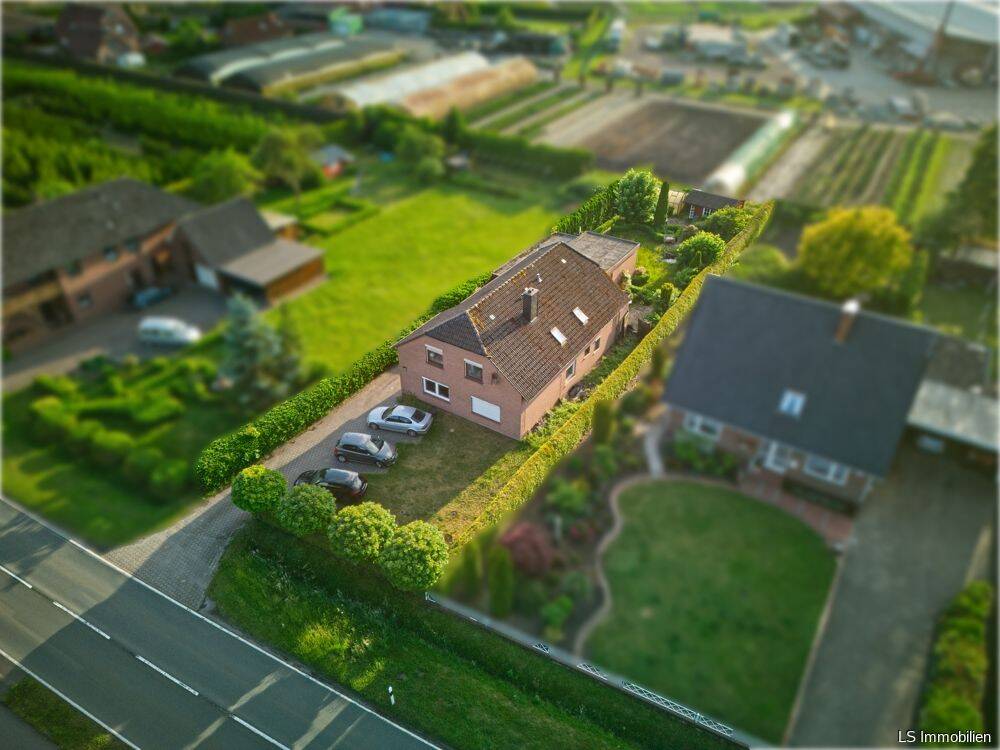 Ein / Zweifamilienhaus in Bad Zwischenahn/Ekern, 26160 Bad Zwischenahn